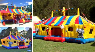 CIRCUS FUN - JUMPING CASTLE - 7m x 5m